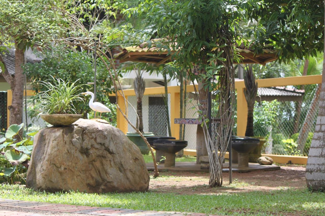 Ocean Villa Dikwella Exterior foto