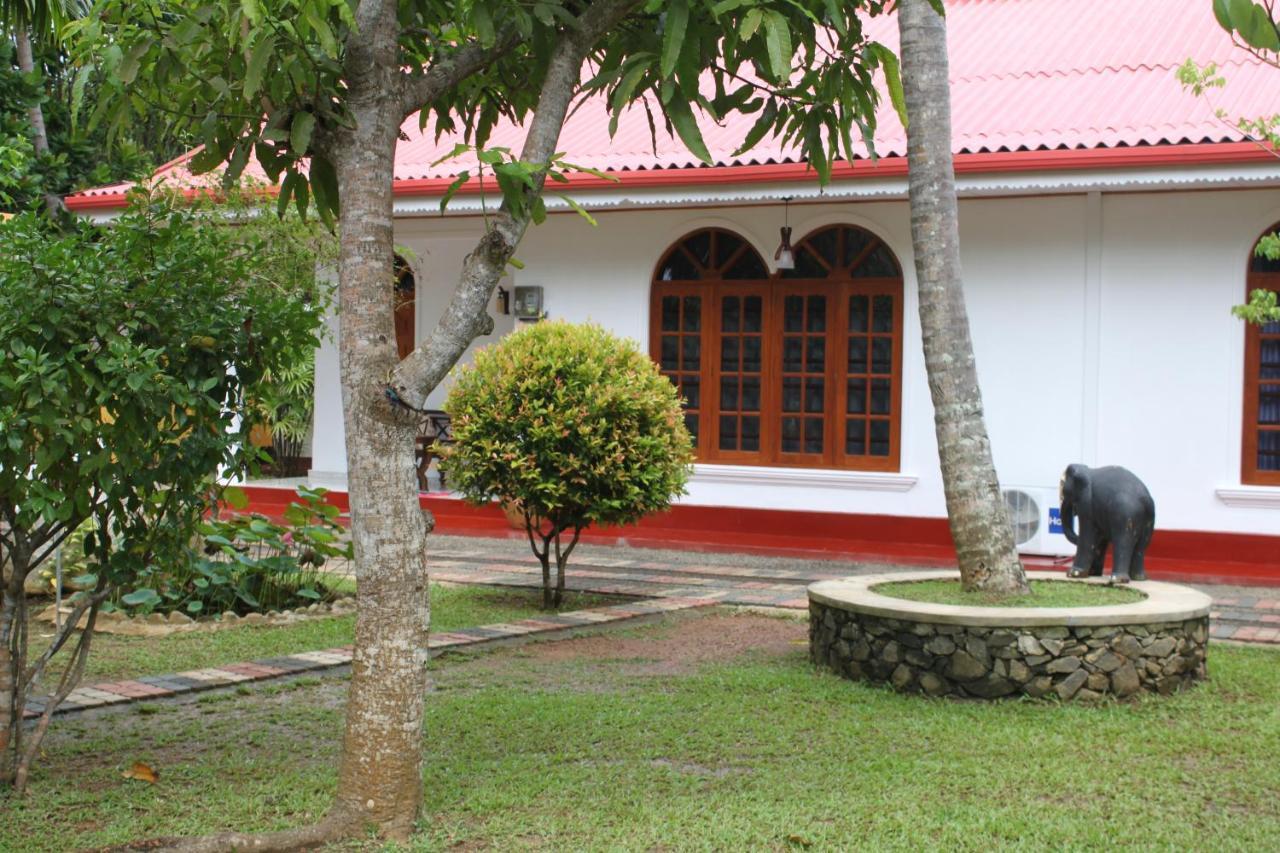 Ocean Villa Dikwella Exterior foto